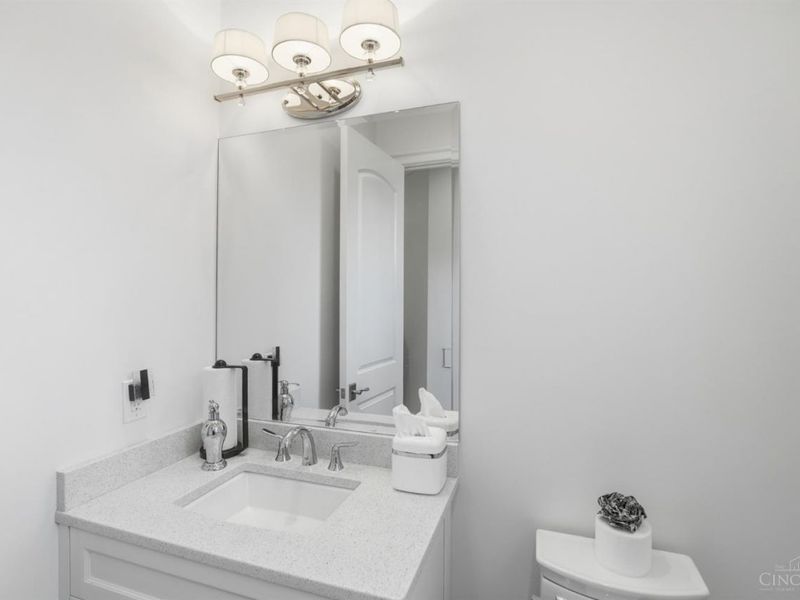 5104 Rollman Estates Drive, Amberley, OH 45236 Photo 37