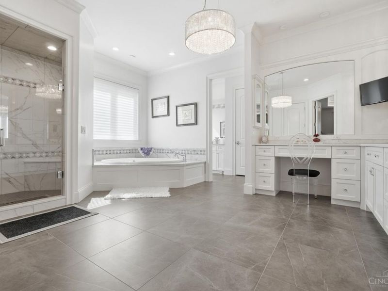 5104 Rollman Estates Drive, Amberley, OH 45236 Photo 43