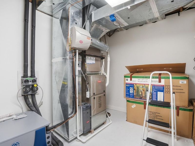 5104 Rollman Estates Drive, Amberley, OH 45236 Photo 81