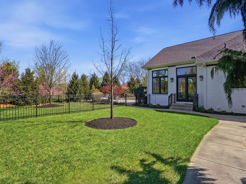 5104 Rollman Estates Drive, Amberley, OH 45236 Photo 89