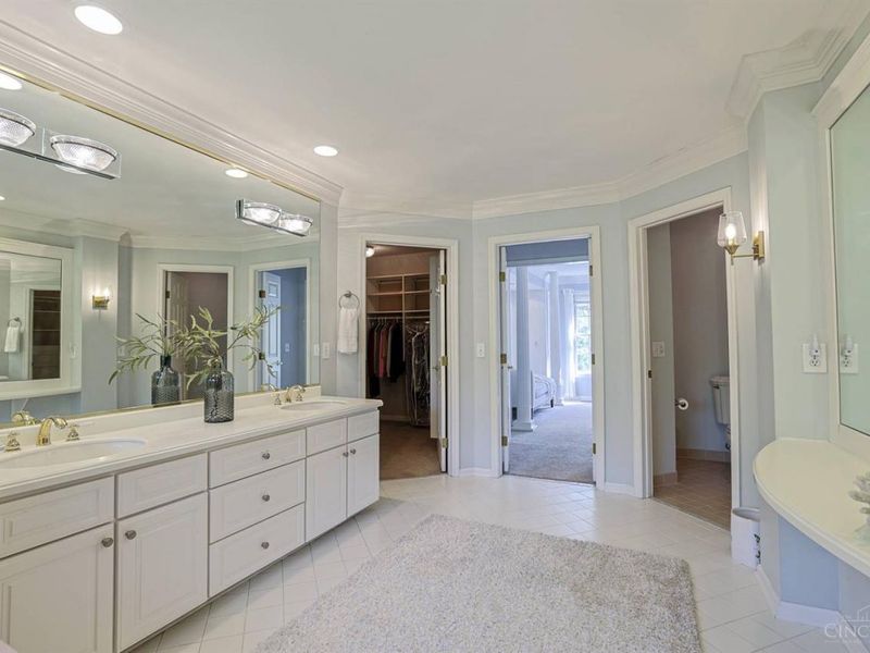 4725 Miami Road, Indian Hill, OH 45243 Photo 35