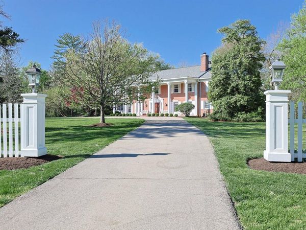 5475 Waring Drive, Indian Hill, OH 45243