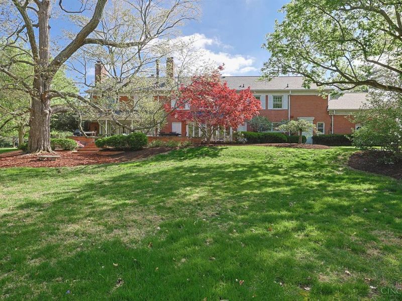 5475 Waring Drive, Indian Hill, OH 45243 Photo 3