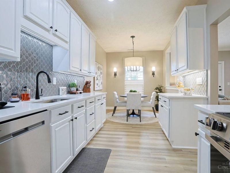 8021 Pinnacle Point Drive, Unit 104, West Chester, OH 45069 Photo 10