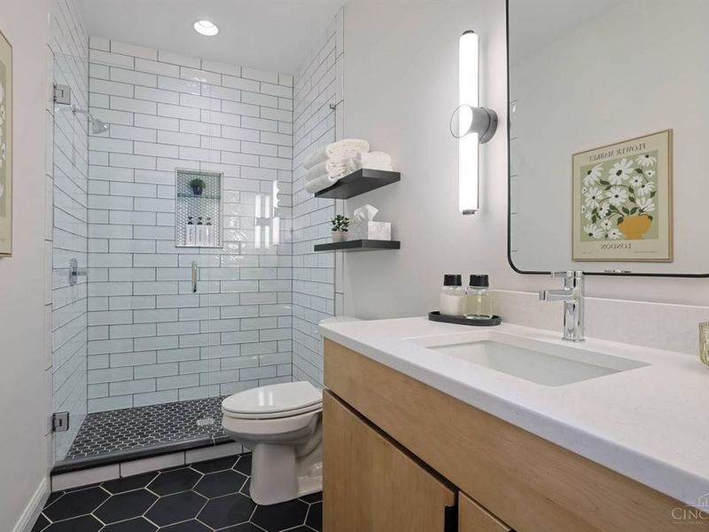 8021 Pinnacle Point Drive, Unit 104, West Chester, OH 45069 Photo 22