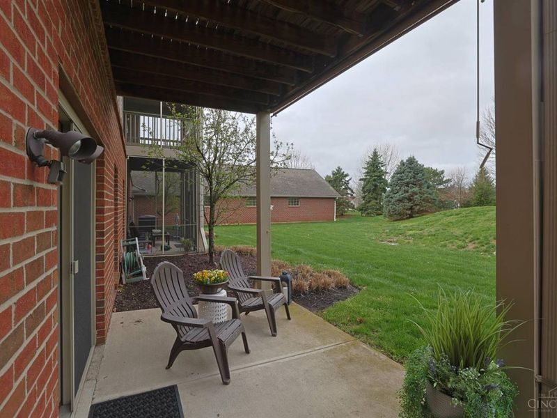8021 Pinnacle Point Drive, Unit 104, West Chester, OH 45069 Photo 25