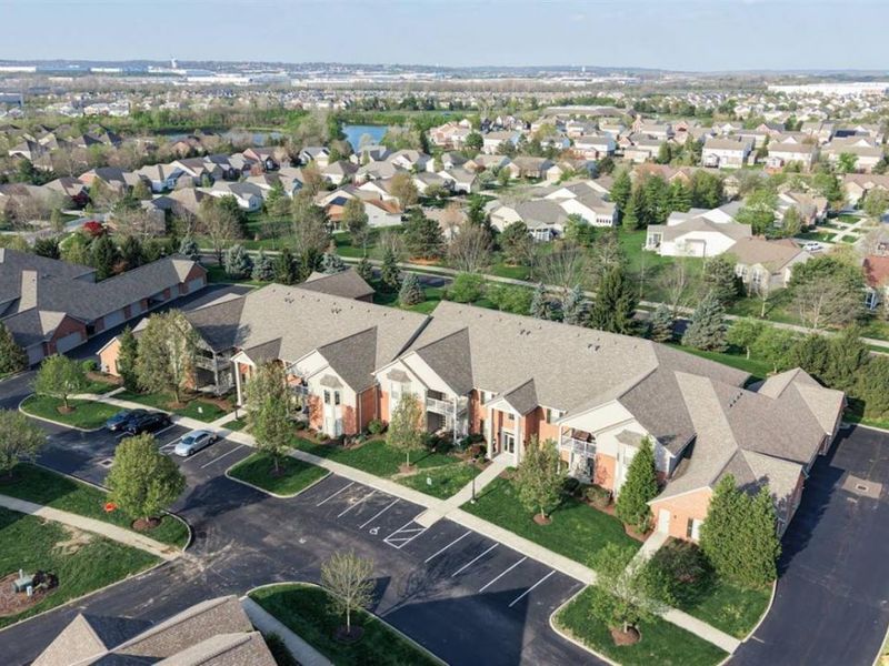 8021 Pinnacle Point Drive, Unit 104, West Chester, OH 45069 Photo 3