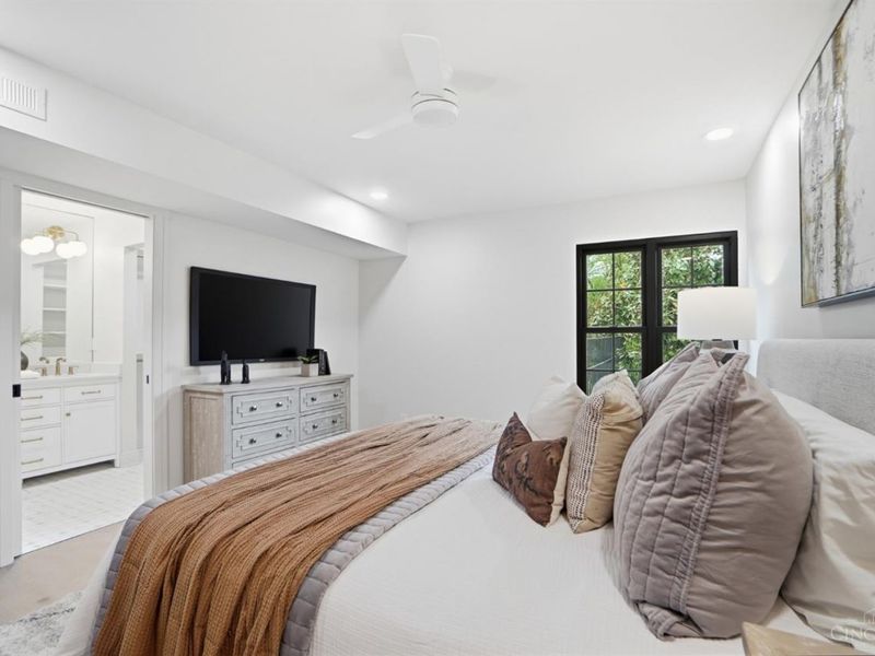 3488 Forestoak Court, Cincinnati, OH 45208 Photo 13