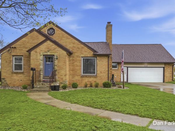 3322 Burlingame Avenue SW, Wyoming, MI 49509