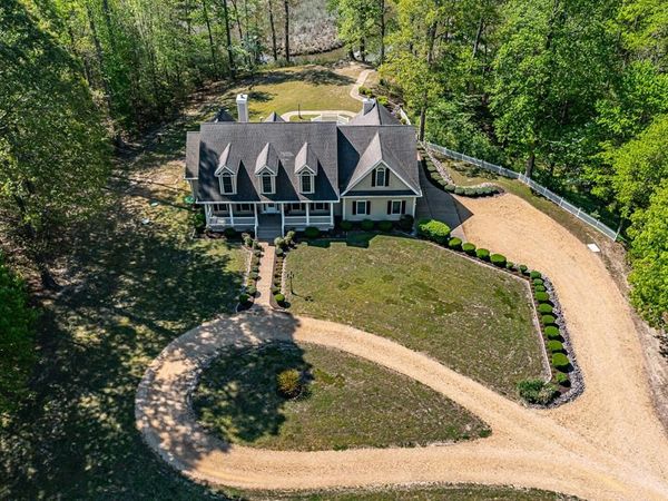 51 Grand Villa Drive, WEEMS, VA 22576