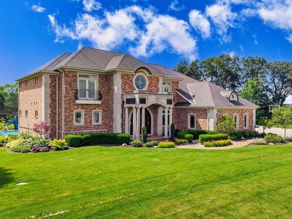 53717 Meadow Lake Court, Elkhart, IN 46514