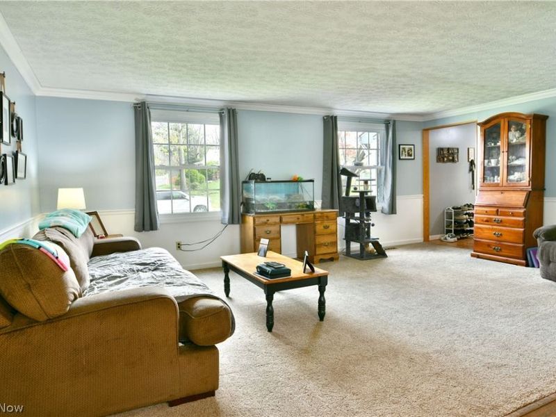 8560 Black Oak Drive NE, Warren, OH 44484 Photo 11