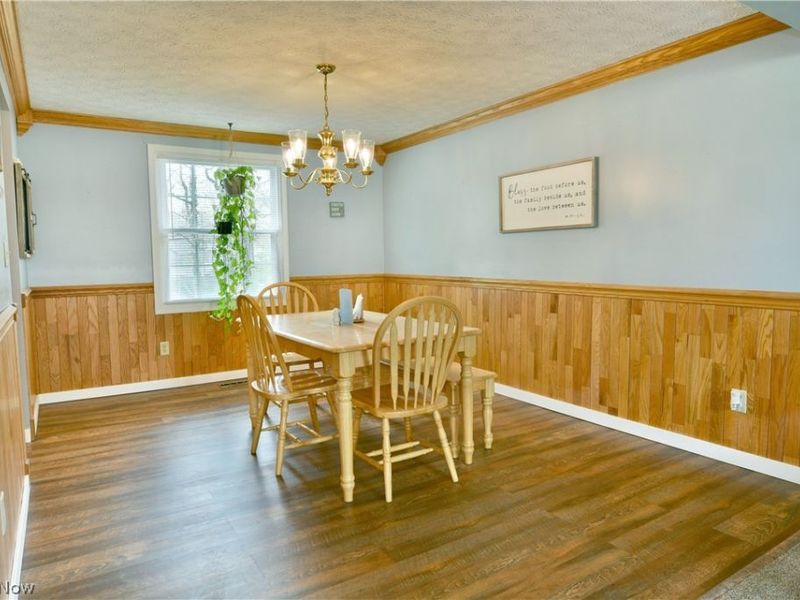 8560 Black Oak Drive NE, Warren, OH 44484 Photo 13