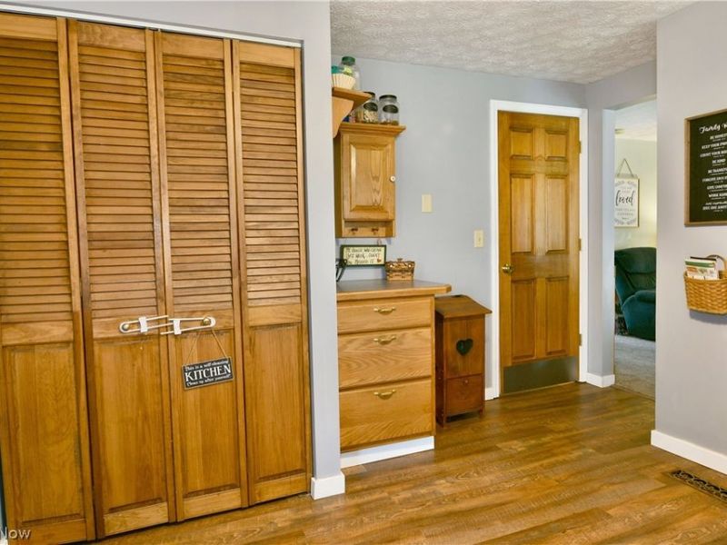 8560 Black Oak Drive NE, Warren, OH 44484 Photo 18