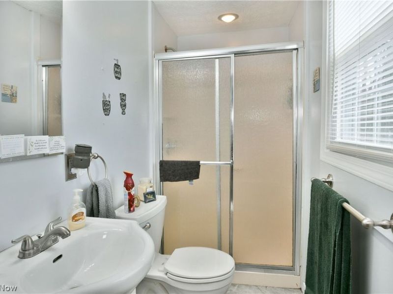 8560 Black Oak Drive NE, Warren, OH 44484 Photo 26