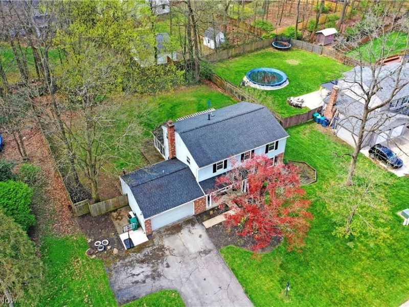 8560 Black Oak Drive NE, Warren, OH 44484 Photo 4