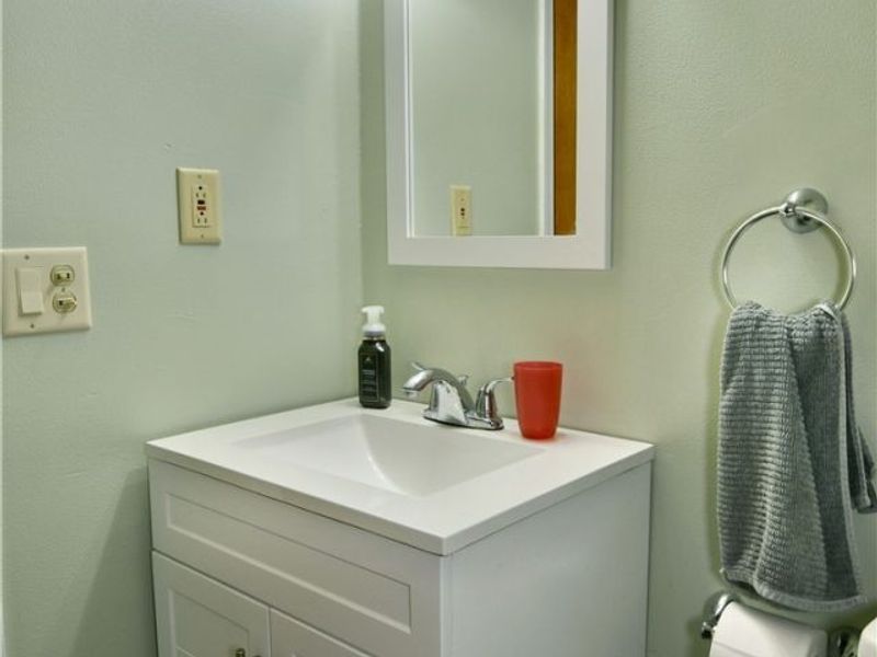 8560 Black Oak Drive NE, Warren, OH 44484 Photo 41