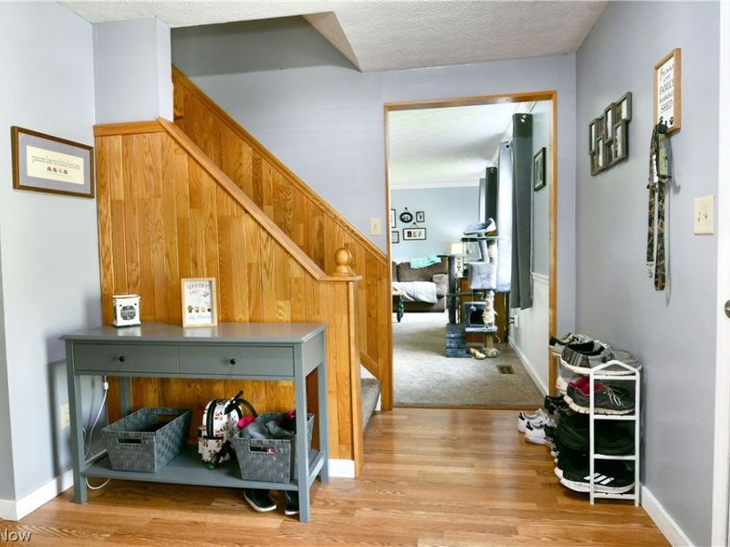 8560 Black Oak Drive NE, Warren, OH 44484 Photo 7