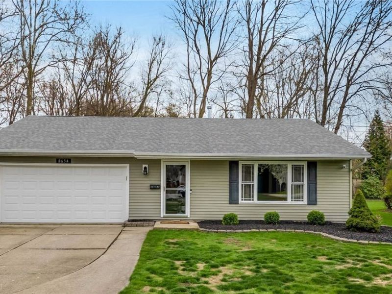 8654 Rosebud Drive, Mentor, OH 44060 Photo 1