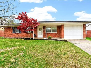 2812 Pinegrove Drive, Miami Township, OH 45449