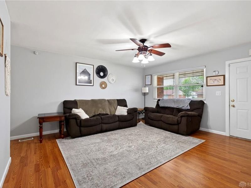 2812 Pinegrove Drive, Miami Township, OH 45449 Photo 7