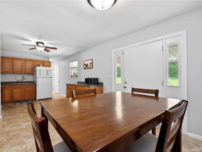 2812 Pinegrove Drive, Miami Township, OH 45449 Photo 9