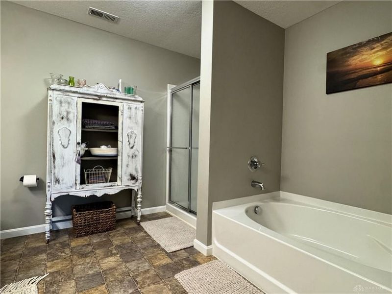 1317 Double Eagle Court, Turtlecreek Township, OH 45036 Photo 27