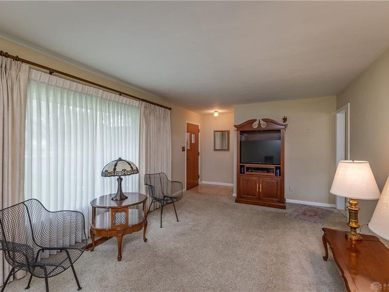 7120 Taywood Road, Clayton, OH 45322 Photo 12