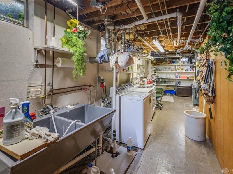 7120 Taywood Road, Clayton, OH 45322 Photo 23