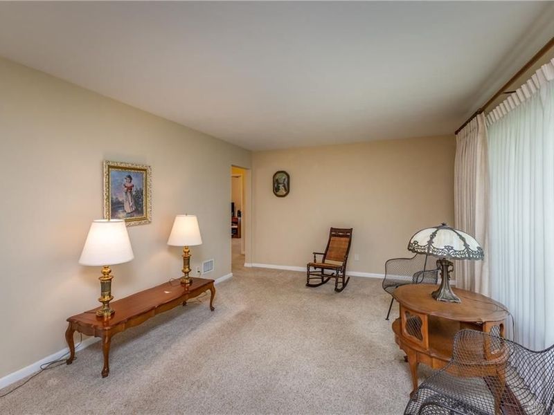 7120 Taywood Road, Clayton, OH 45322 Photo 3