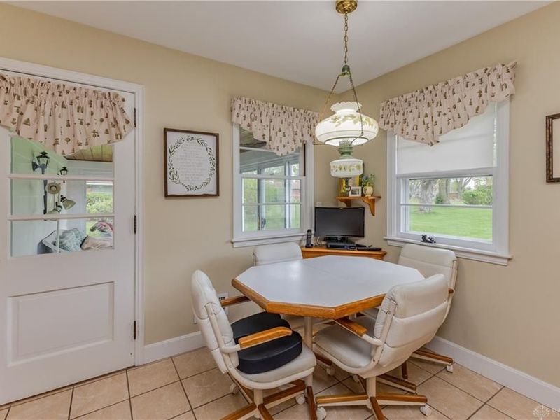 7120 Taywood Road, Clayton, OH 45322 Photo 4