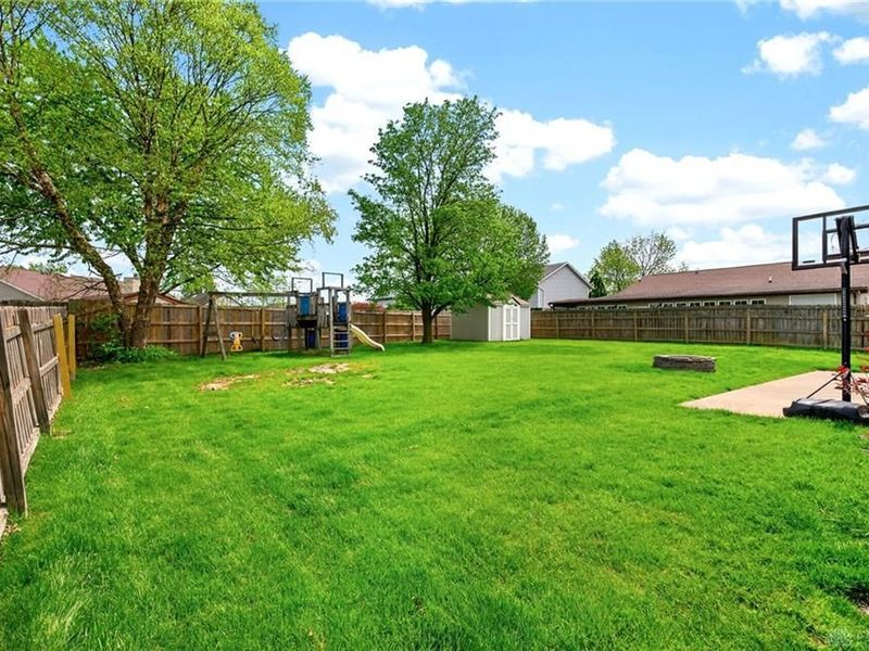 8818 Trowbridge Way, Huber Heights, OH 45424 Photo 36