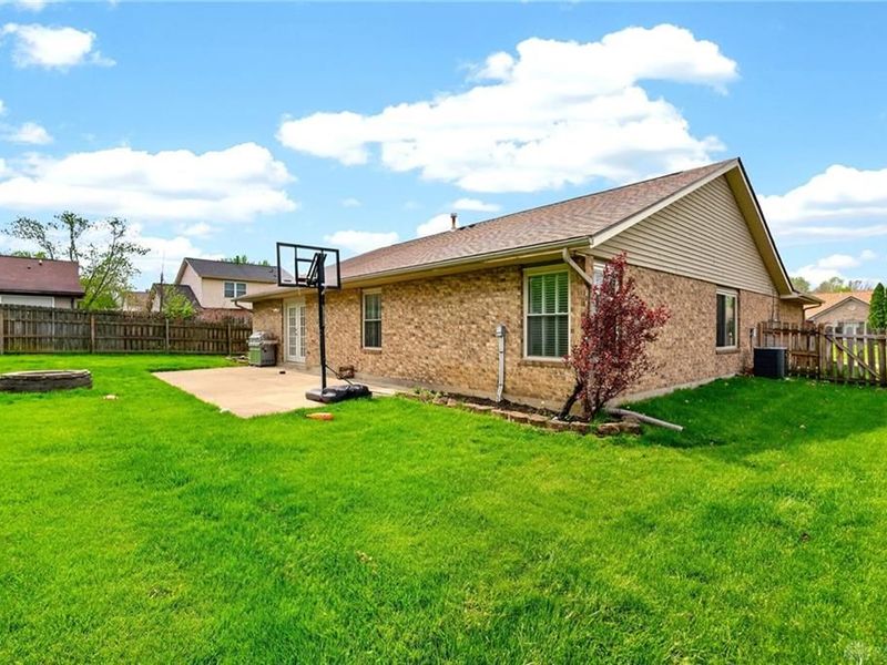 8818 Trowbridge Way, Huber Heights, OH 45424 Photo 37