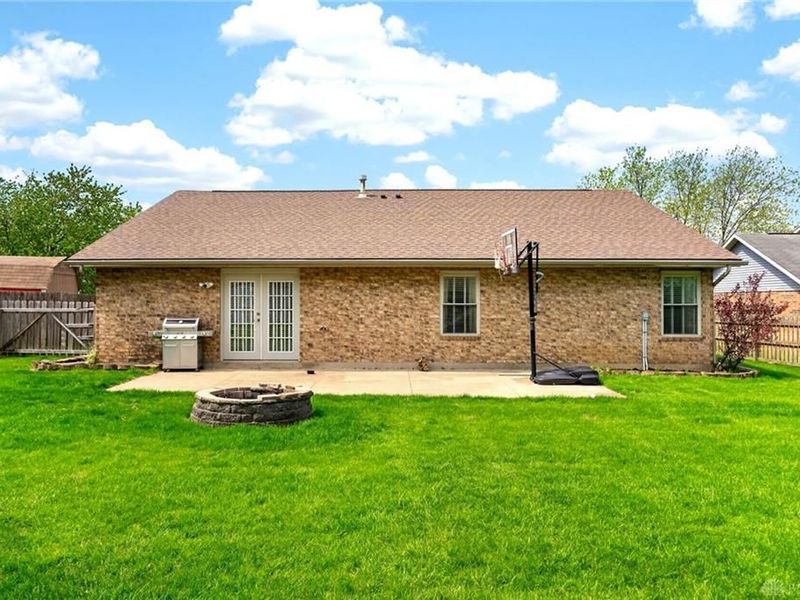 8818 Trowbridge Way, Huber Heights, OH 45424 Photo 38