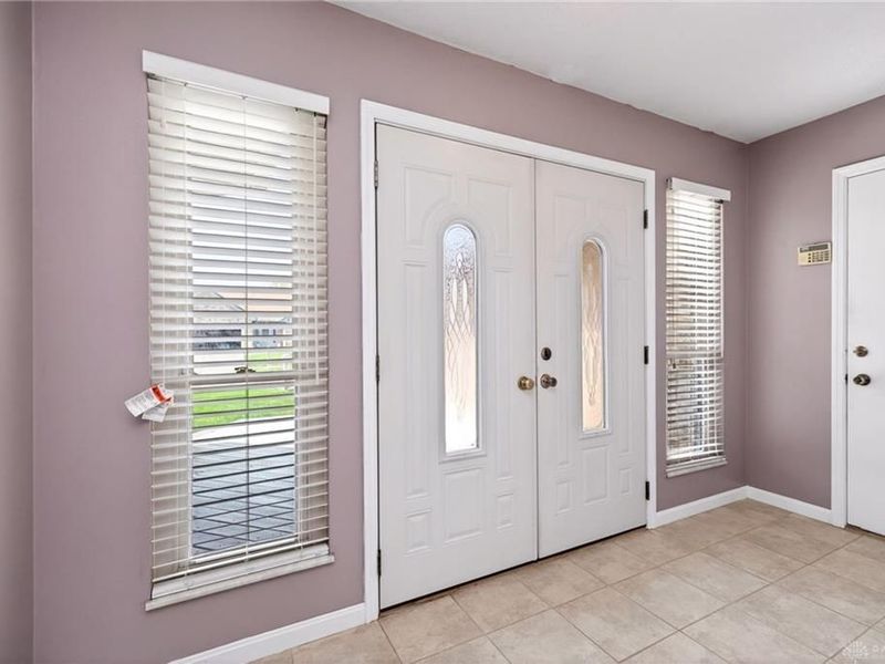 8818 Trowbridge Way, Huber Heights, OH 45424 Photo 7