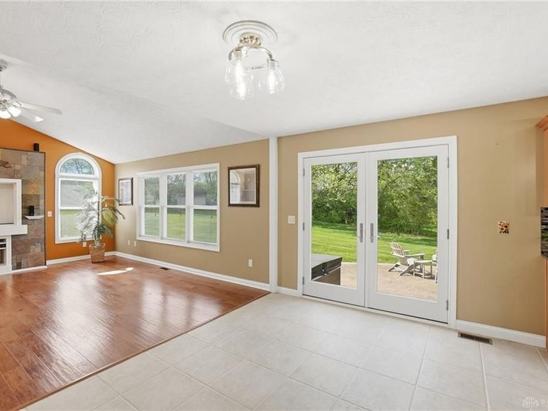 3128 Honeytree Lane, Franklin Township, OH 45066 Photo 11