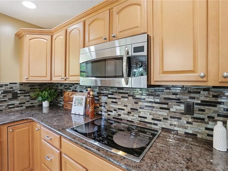 3128 Honeytree Lane, Franklin Township, OH 45066 Photo 13