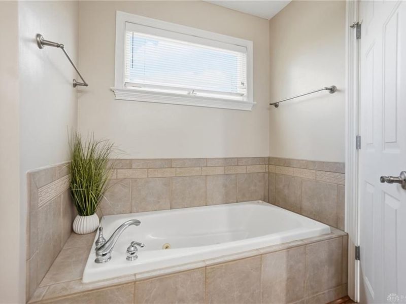 3128 Honeytree Lane, Franklin Township, OH 45066 Photo 20