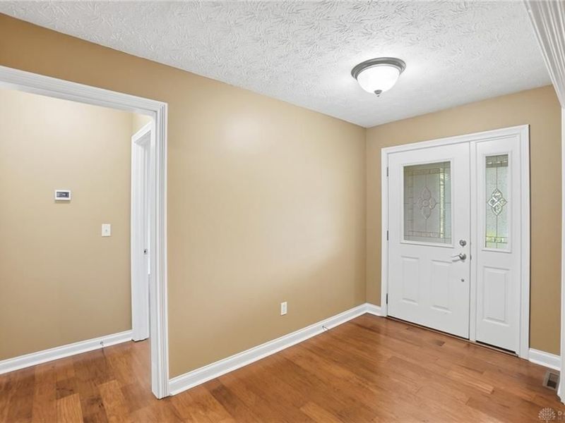 3128 Honeytree Lane, Franklin Township, OH 45066 Photo 4