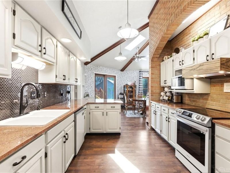 3955 Maple Grove Lane, Beavercreek, OH 45440 Photo 10