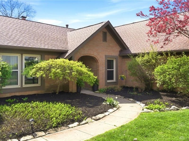 3955 Maple Grove Lane, Beavercreek, OH 45440 Photo 2