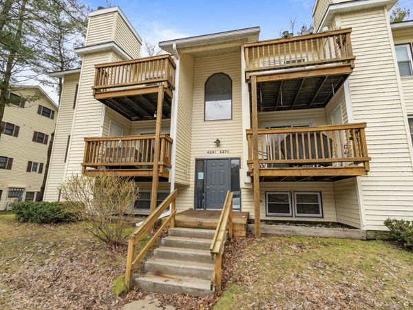 4265 Mitchell Creek Drive, Unit 27 BLDG 3, Traverse City, MI 49686