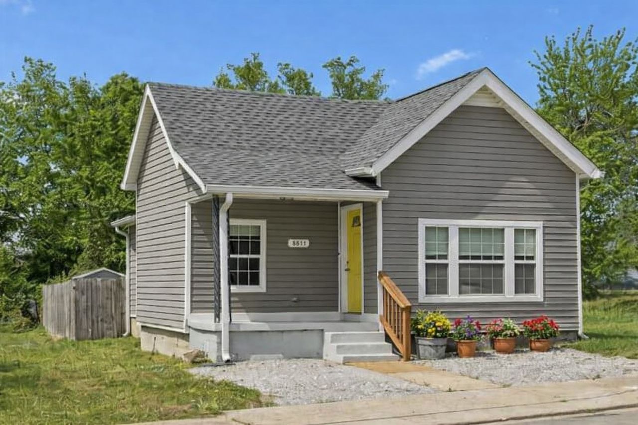 1617 Dr Db Todd Jr Blvd  Nashville, TN 37208