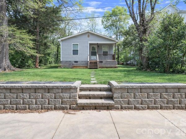 545 Gantt Street , Mooresville, NC 28115