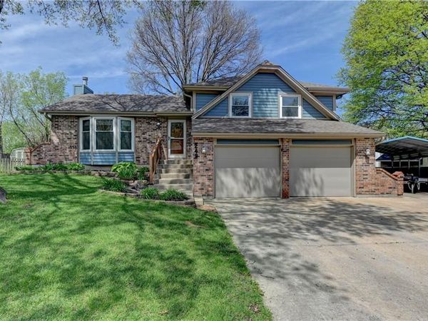 249 S Chambery Drive, Olathe, KS 66061