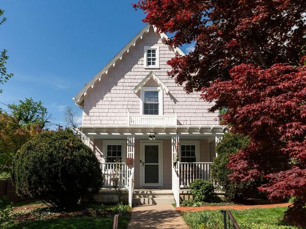 718 ALLEGHANY AVE, STAUNTON, VA 24401