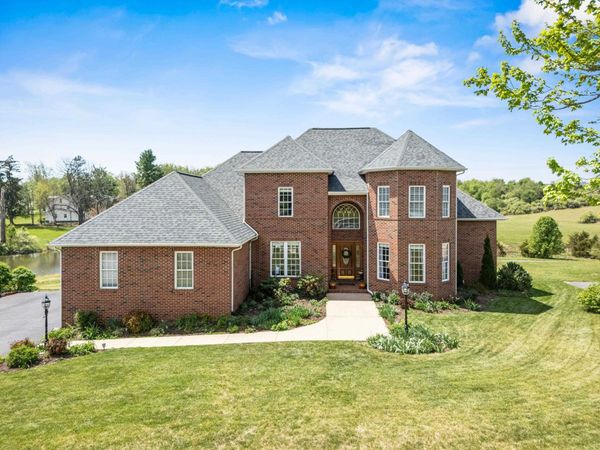 105 ANA MARIE BLVD, WAYNESBORO, VA 22980