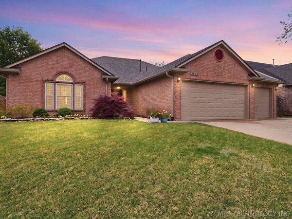 3703 W Boston Court , Broken Arrow, OK 74012