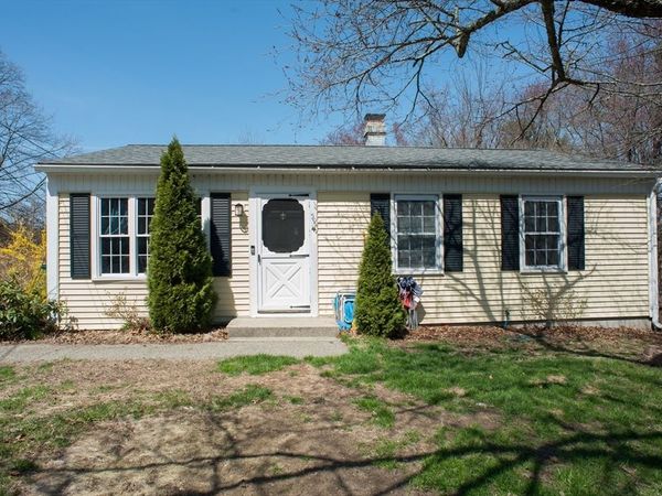59 Carney St, Uxbridge, MA 01569