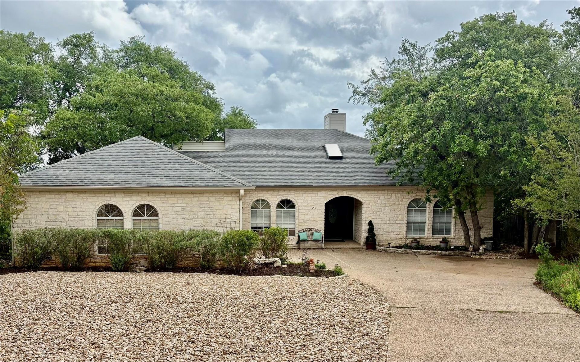 124 Hurst Creek Rd, Austin, TX 78734 Main Photo